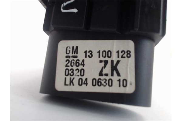 Recambio de mando de luces para opel astra h berlina referencia OEM IAM 13100128ZK LK04063010 