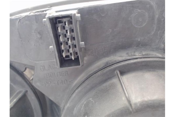 Recambio de faro delantero dcho para peugeot 307 (s1) 1.6 xs referencia OEM IAM 620686  