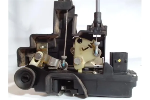 Recambio de cierre electromagnetico trasero derecho para chevrolet captiva 2.0 d referencia OEM IAM 20996092  