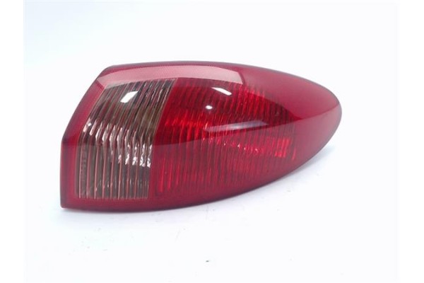 Recambio de piloto trasero derecho para alfa romeo alfa 147 (190) referencia OEM IAM 46556347 03323010 