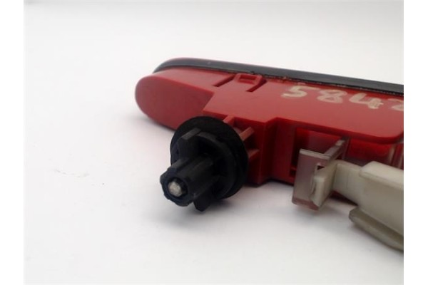 Recambio de luz central de freno para citroen berlingo furgón 1.6 hdi 90 referencia OEM IAM 6351FC  