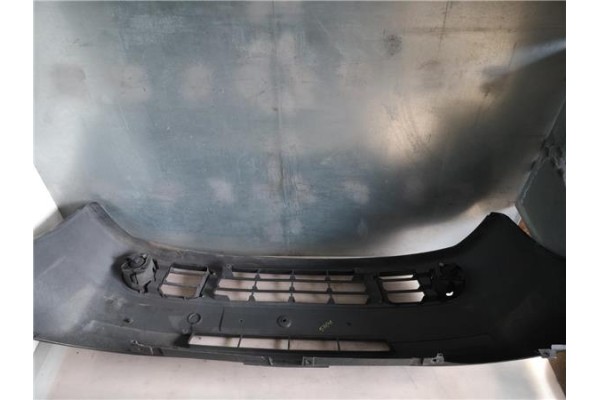 Recambio de paragolpes delantero para nissan primastar   (x83) 2.5 combi, 9 plazas, batalla larga 2.96t referencia OEM IAM   