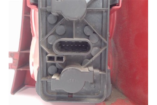 Recambio de piloto trasero izquierdo para mercedes-benz clase m (bm 163) referencia OEM IAM A1633201964  