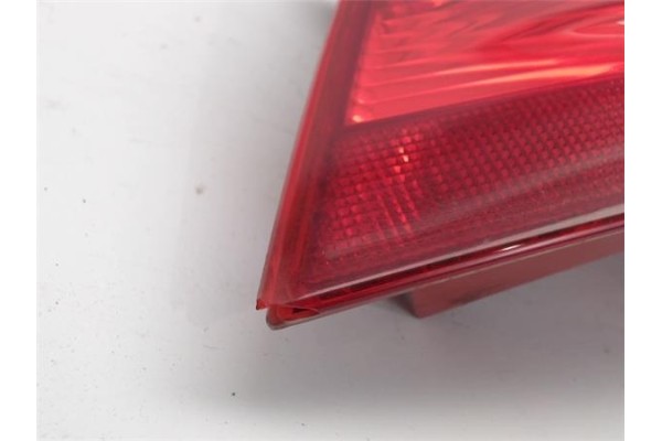 Recambio de piloto trasero izquierdo para mercedes-benz clase m (bm 163) referencia OEM IAM A1633201964  