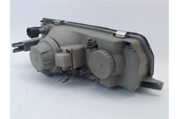 Recambio de faro delantero izquierdo para citroen xsara picasso 1.6 hdi referencia OEM IAM 620837  