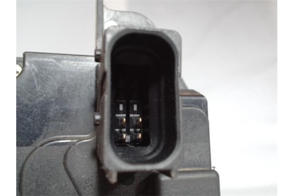 Recambio de cierre electromagnetico delantero derecho para opel zafira b 1.7 cosmo referencia OEM IAM 13210749  