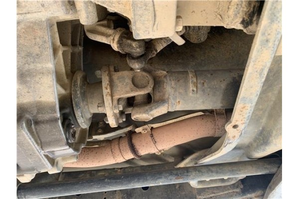 Recambio de cardan delantero para nissan terrano ii (r20) 2.7 td 4wd referencia OEM IAM 372000F000 372002X900 