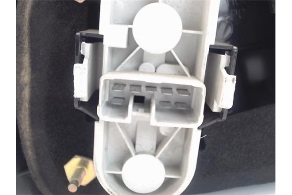 Recambio de piloto trasero derecho para volvo v40 familiar referencia OEM IAM   