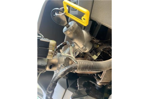 Recambio de clausor para nissan terrano ii (r20) 2.7 td 4wd referencia OEM IAM 487004F125 487001F285 