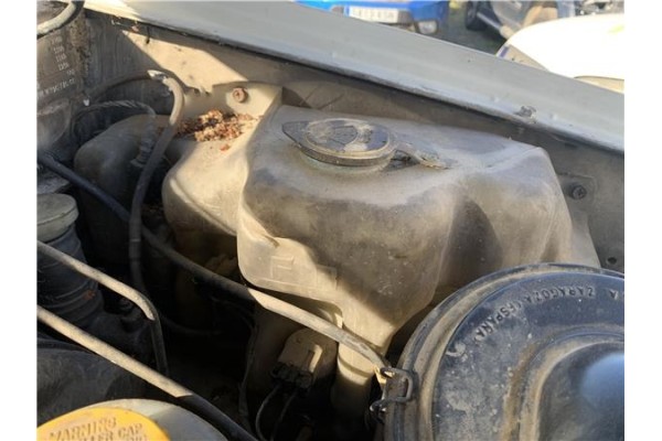 Recambio de deposito limpiaparabrisas para nissan terrano ii (r20) 2.7 td 4wd referencia OEM IAM 289100F003  
