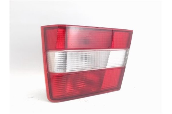 Recambio de piloto trasero izquierdo para volvo serie 940 berlina/familiar referencia OEM IAM   