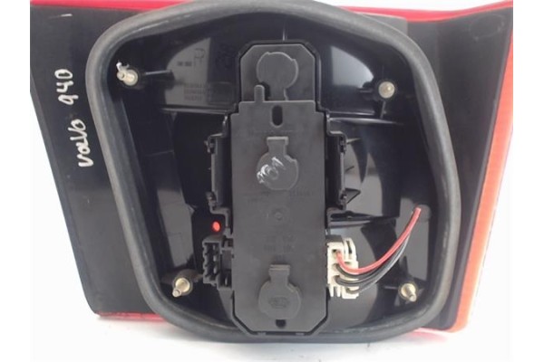 Recambio de piloto trasero izquierdo para volvo serie 940 berlina/familiar referencia OEM IAM   