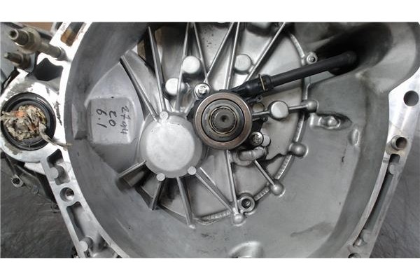 Recambio de caja cambios manual para renault megane ii berlina 5p referencia OEM IAM TL4K9KX  