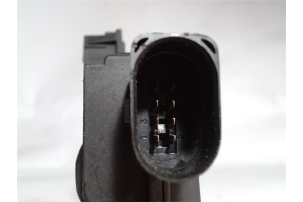 Recambio de cierre electromagnetico delantero izquierdo para volkswagen new beetle berlina (9c1/1c1) 2.0 referencia OEM IAM 6X18