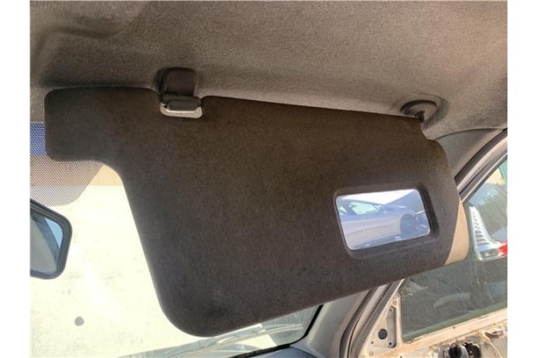 Recambio de parasol derecho para nissan terrano ii (r20) 2.7 td 4wd referencia OEM IAM 964000F100 964000F160 