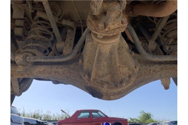Recambio de puente trasero para nissan terrano ii (r20) 2.7 td 4wd referencia OEM IAM 430101F900 430100F004 