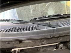 Recambio de brazo limpiaparabrisas delantero derecho para land rover freelander (ln) 2.0 hse familiar referencia OEM IAM AWR4112