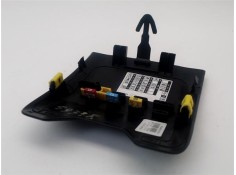 Recambio de tapa caja rele para renault megane iv berlina 5p 1.2 experience referencia OEM IAM 243127929R  