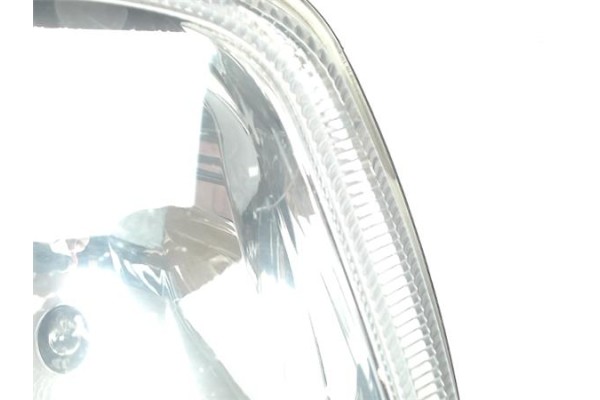 Recambio de faro delantero dcho para volkswagen polo iii berlina (6n2) referencia OEM IAM 6N1941018AA  