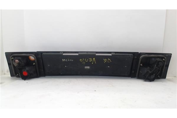 Recambio de piloto trasero central para volkswagen vento (1h2) referencia OEM IAM 1H583481B  