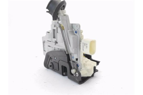 Recambio de cierre electromagnetico trasero izquierdo para seat exeo st (3r5) 2.0 reference referencia OEM IAM 8E0839015AA  