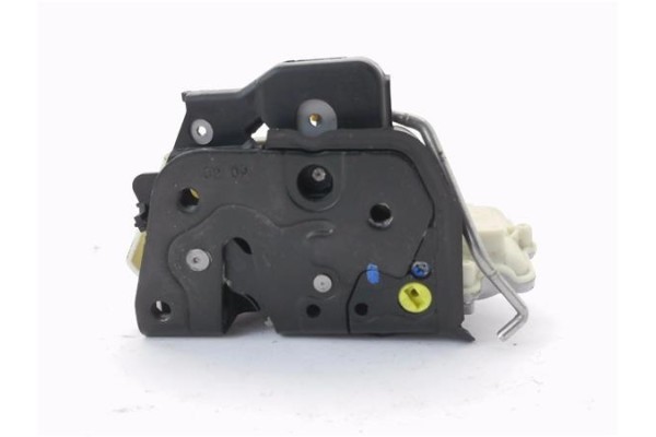 Recambio de cierre electromagnetico trasero izquierdo para seat exeo st (3r5) 2.0 reference referencia OEM IAM 8E0839015AA  