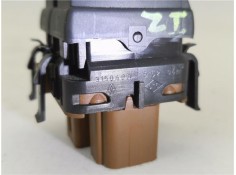 Recambio de mando elevalunas delantero izquierdo para renault megane ii classic berlina 2.0 expression referencia OEM IAM 315040