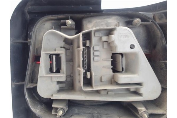 Recambio de piloto trasero izquierdo para rover rover 200 (xw) referencia OEM IAM   