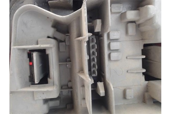 Recambio de piloto trasero izquierdo para rover rover 200 (xw) referencia OEM IAM   