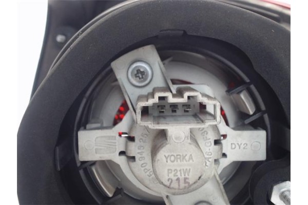 Recambio de piloto trasero izquierdo para seat toledo (5p2) referencia OEM IAM 5P5945095C  