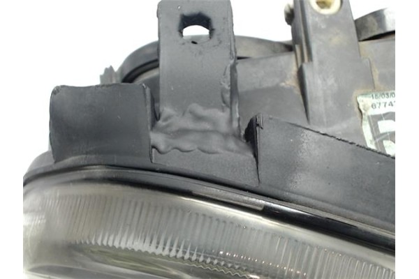 Recambio de faro delantero dcho para volkswagen golf iv berlina (1j1) referencia OEM IAM 1J1941016B 67742020 