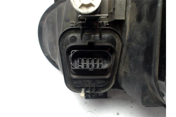 Recambio de faro delantero dcho para volkswagen golf iv berlina (1j1) referencia OEM IAM 1J1941016B 67742020 