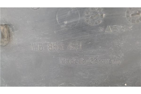 Recambio de piloto trasero central para volkswagen vento (1h2) referencia OEM IAM 1H583481B  
