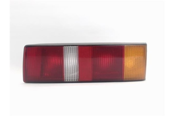 Recambio de piloto trasero derecho para ford sierra berlina referencia OEM IAM   438 , FIAT | 456 , FIAT | 36 , FORD | 465 , FIA