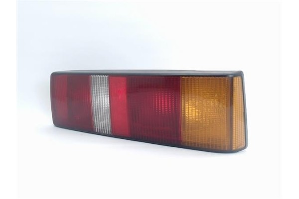 Recambio de piloto trasero derecho para ford sierra berlina referencia OEM IAM   438 , FIAT | 456 , FIAT | 36 , FORD | 465 , FIA