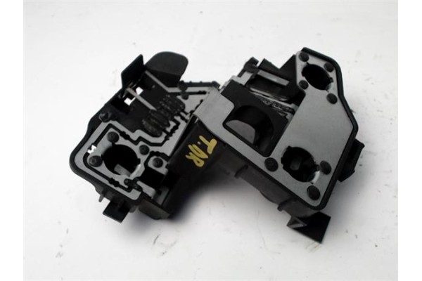 Recambio de portalampara porton trasero izquierdo para peugeot 206 berlina 1.4 16v referencia OEM IAM   