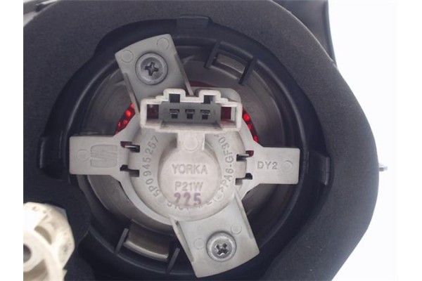 Recambio de piloto trasero derecho para seat toledo (5p2) referencia OEM IAM 5P5945096C  