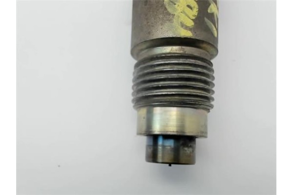 Recambio de inyector para daihatsu rocky hard top (f7, f8) 2.8 td referencia OEM IAM   