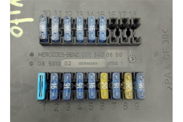 Recambio de caja fusibles/rele para mercedes-benz vito marco polo (638) 2.2 108 cdi referencia OEM IAM 0005400650  