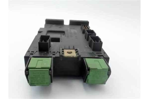 Recambio de caja fusibles/rele para mercedes-benz vito marco polo (638) 2.2 108 cdi referencia OEM IAM 0005400650  