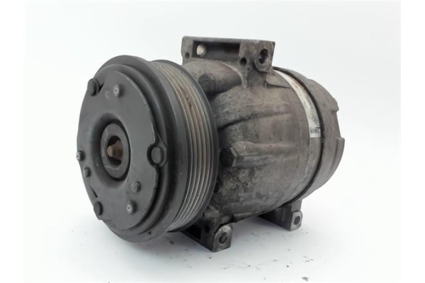 Recambio de compresor aire acond. para renault megane i fase 2 classic (la..) 1.9 dti century referencia OEM IAM 7700105765  (77