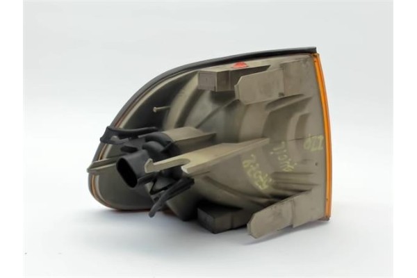 Recambio de intermitente delantero izquierdo para bmw serie 7 (e38) 4.0 740il automático referencia OEM IAM 63138361005  