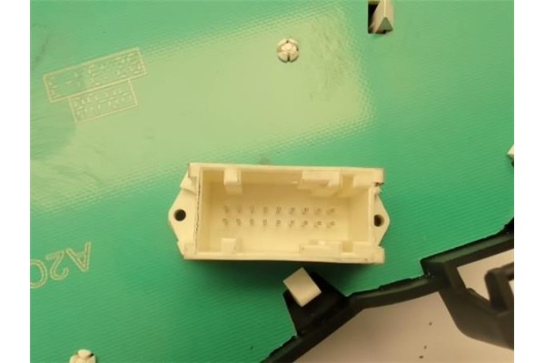 Recambio de cuadro completo para peugeot 207 1.6 confort referencia OEM IAM 9662904780  