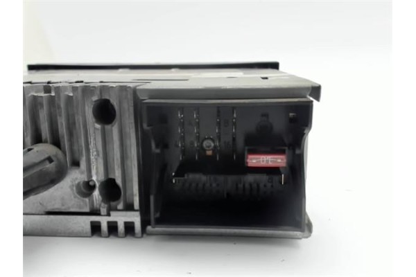 Recambio de radio / cd para peugeot 307 break/ sw (s2) 1.6 sw referencia OEM IAM 9664770077 7645127393 