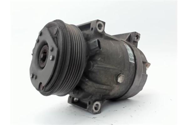 Recambio de compresor aire acond. para renault megane i fase 2 classic (la..) 1.9 dci privilege referencia OEM IAM 7700105765  (