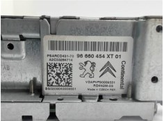 Recambio de radio / cd para peugeot 207 1.6 confort referencia OEM IAM 96660454XT  