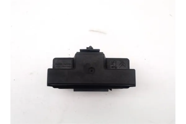 Recambio de rele calentadores para citroen xsara picasso 1.6 hdi referencia OEM IAM 9662570980  