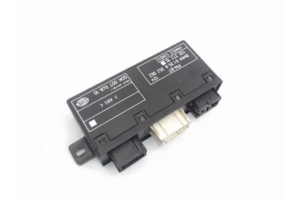 Recambio de centralita cierre puerta delantero derecha para bmw serie 7 (e38) 4.0 740il automático referencia OEM IAM (5DK007048