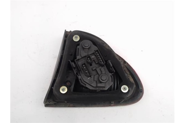 Recambio de piloto trasero derecho para seat leon (1m1) referencia OEM IAM 1M6945092B  