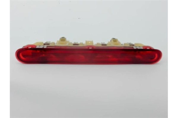 Recambio de luz central de freno para peugeot 207 1.6 confort referencia OEM IAM 9649986880  